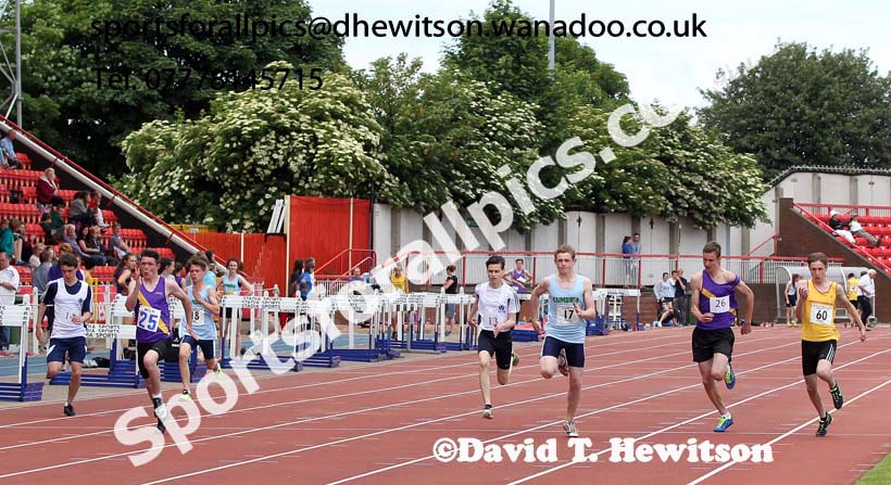 Boys 100 metres, Northern Inter-County Schools, Gateshead International Stadum. Photo: David T. Hewitson/Sports for All Pics